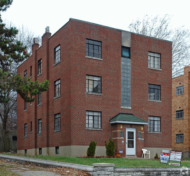 Primary Photo - 3507 Boudinot Ave
