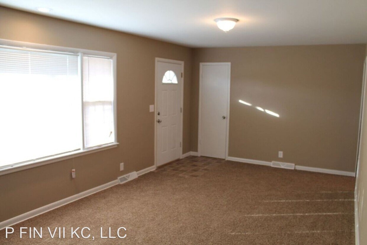 Building Photo - 3 br, 1 bath House - 10521 Skiles Avenue