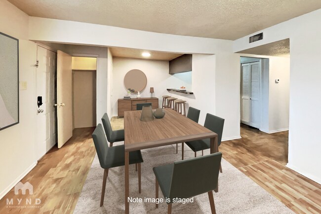 Foto del edificio - 624 E 3rd St