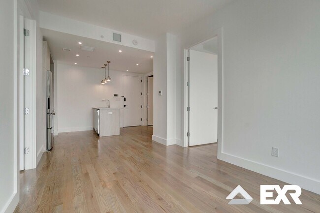 Foto del edificio - 150 Erasmus St