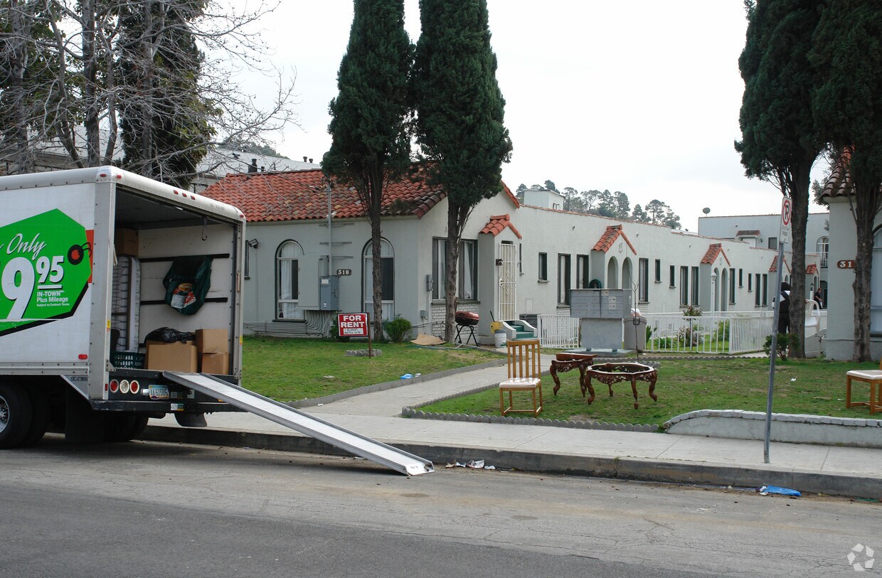 Foto del edificio - 312-318 E Palmer Ave