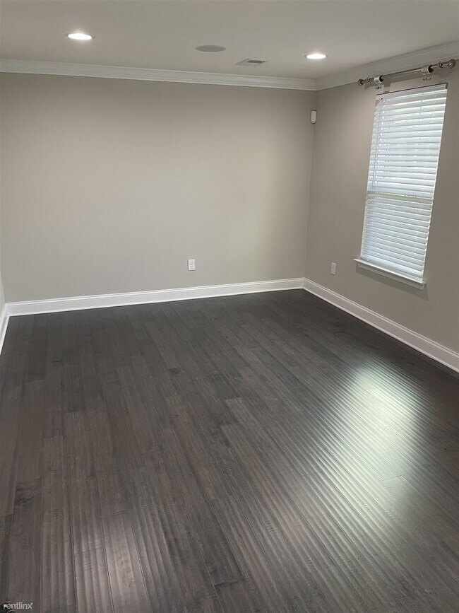 Building Photo - 3 br, 2.5 bath Townhome - 101 Bayside Cour...