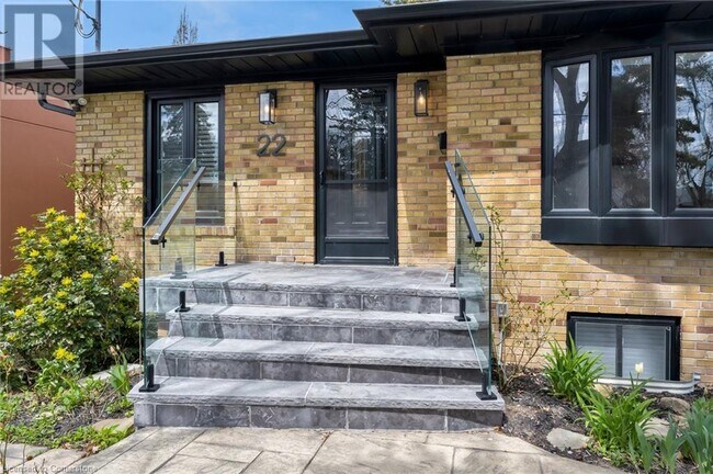 Photo du bâtiment - 22 N Heights Rd