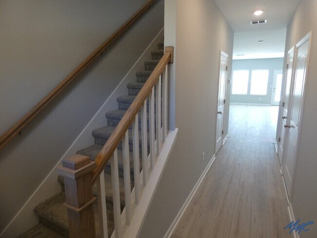 Foto del edificio - 5707 Dockside Dr