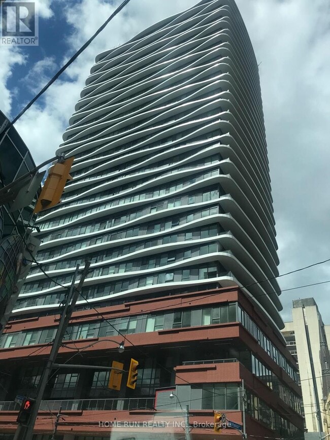 Building Photo - 280-2280 Dundas St W