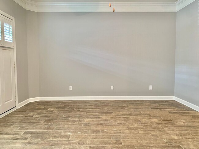 Foto del edificio - 2 Bedroom Townhouse with Private Bathrooms...