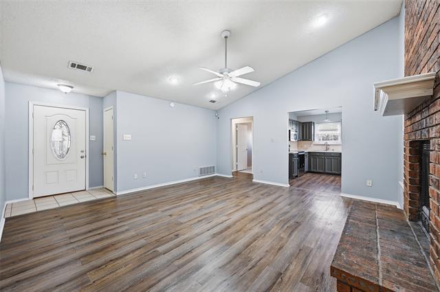 Foto del edificio - 6421 Fairview Dr