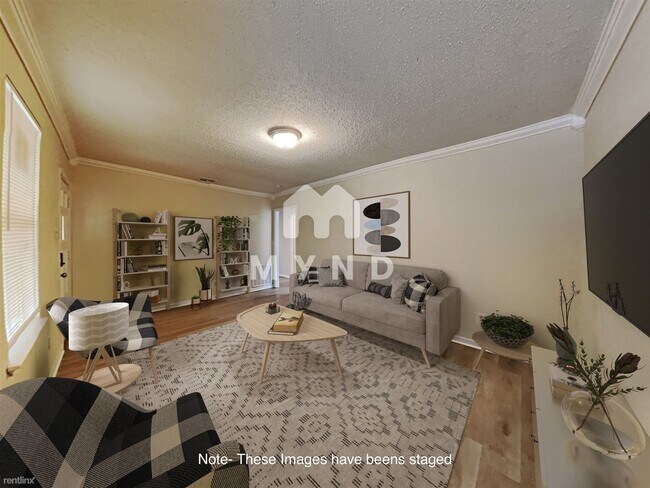 Building Photo - 2 br, 1 bath House - 757 W Cornelia Cir