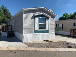 Building Photo - 675 F St