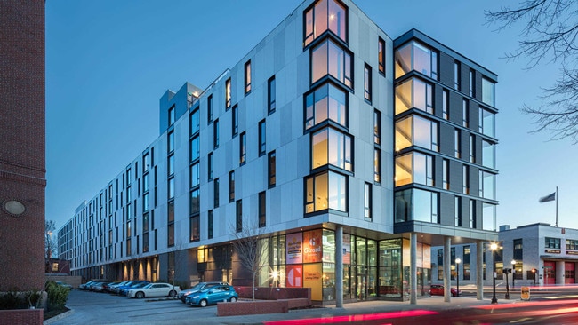 Building Photo - Girard