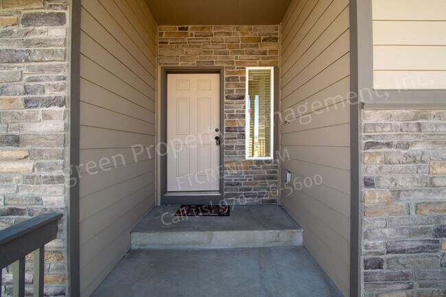 Foto del edificio - New 4 Bed, 2.5 Bath Single Family Home in ...