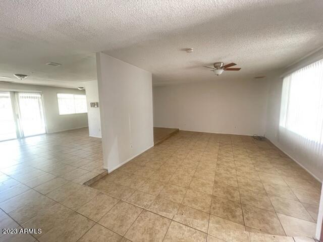 Foto del edificio - 2918 W Glendale Ave