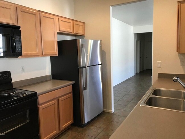 Foto del edificio - 7323 W St Charles Ave