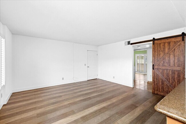 Building Photo - 2BR Bonsall Condo | Garage, Parking & Utilities Included