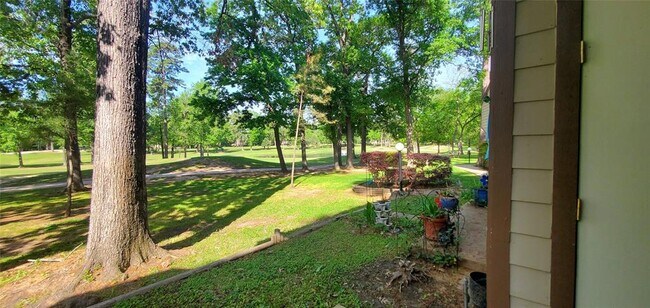 Foto del edificio - 12900 Walden Rd