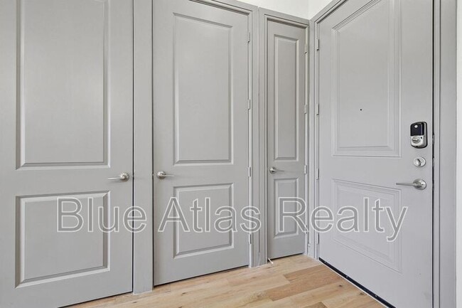 Building Photo - 2700 Old Denton Rd