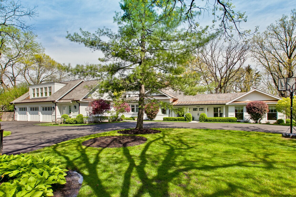 Foto principal - 1550 W Everett Rd