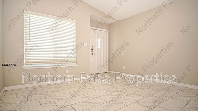 Building Photo - 12908 Tierra Salas Dr