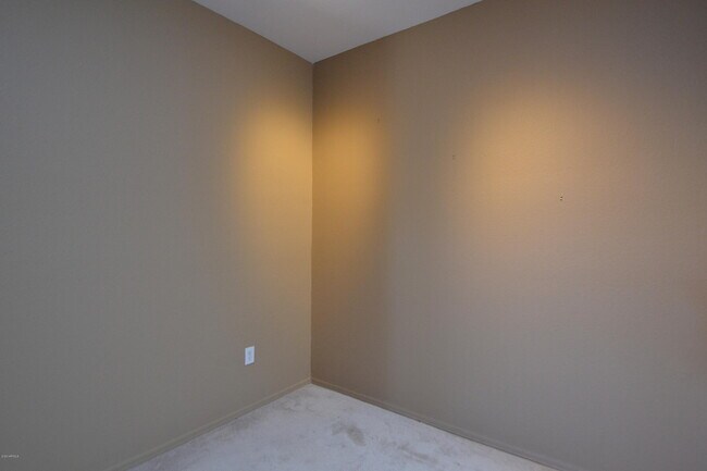 Building Photo - 2929 W Yorkshire Dr