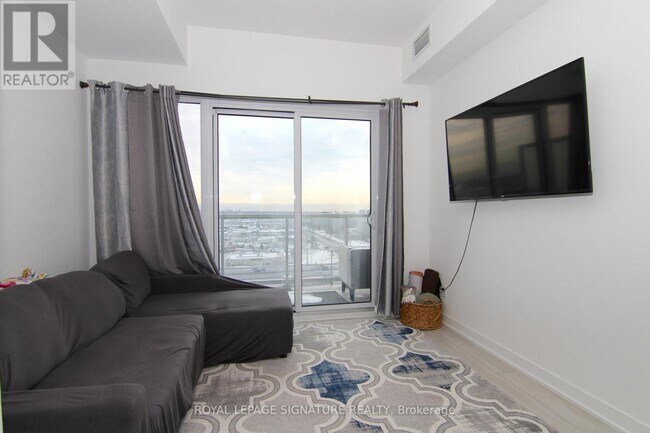 Photo du bâtiment - 2033 Kennedy Rd