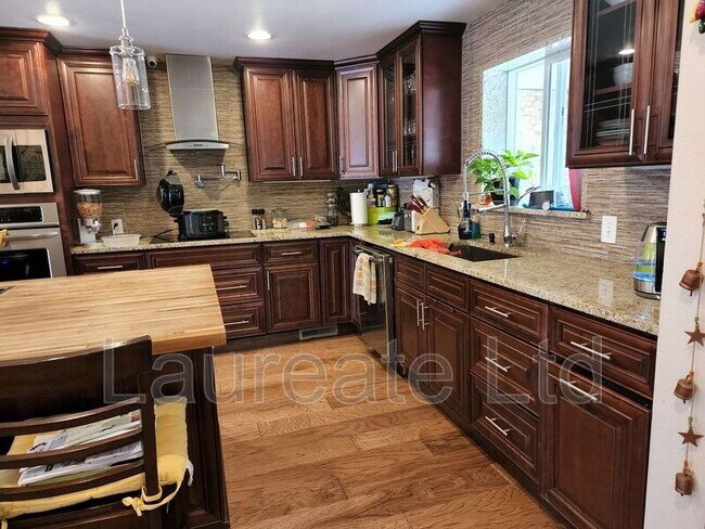 Foto del edificio - 1959 S Kearney Way