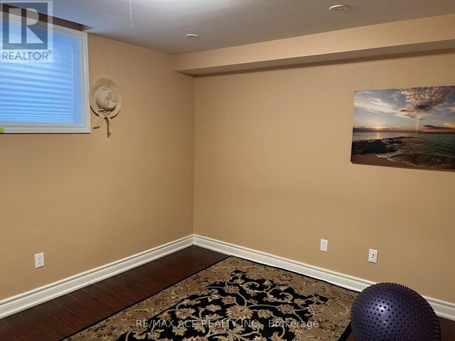 Building Photo - 15 Settlers Ridge St