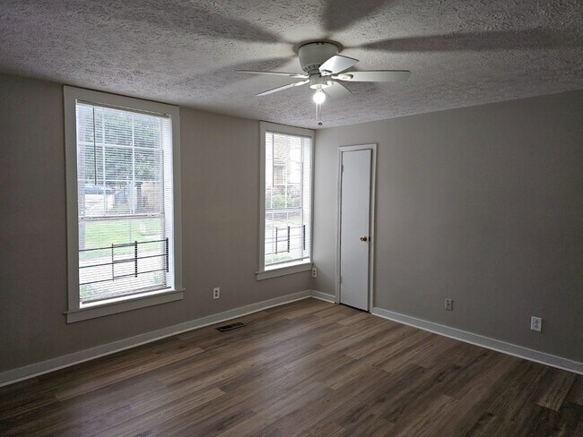 Foto del edificio - 422 Meriwether St