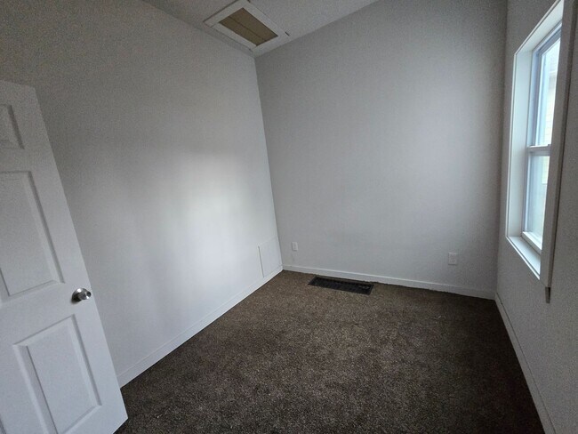 Foto del edificio - Charming 2 bed 1 bath house!