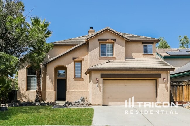 Building Photo - 4684 Cove Ln