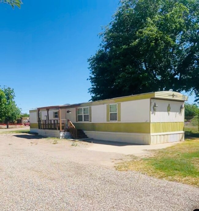 Building Photo - 6345 N Dona Ana Rd