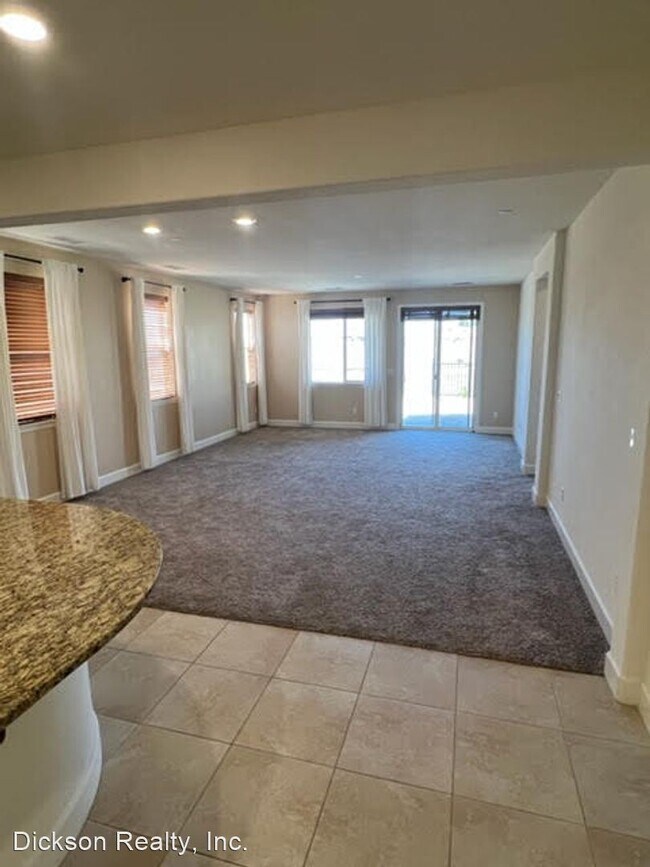 Foto del edificio - 3 br, 2 bath House - 3267 Vincinato Dr.