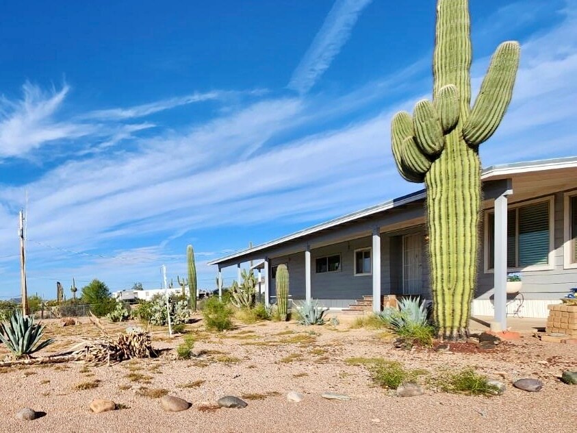 252 W Kaniksu St, Apache Junction, AZ 85120 House Rental in Apache