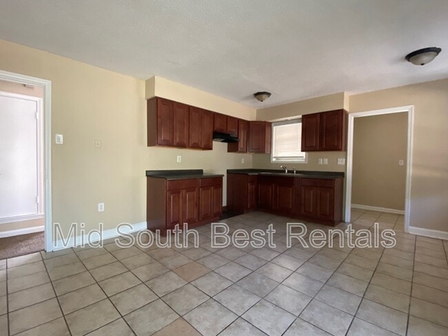 Building Photo - 3350 Brockcrest Cove