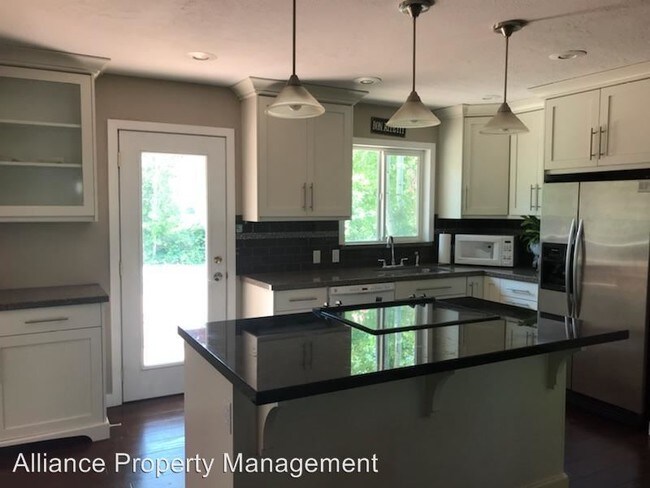 Building Photo - 4 br, 1.5 bath House - 3154 E 3900 S
