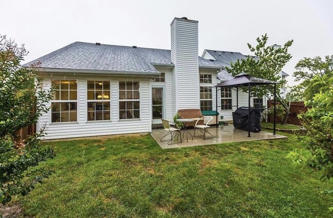 Building Photo - 4405 Lotus Ln