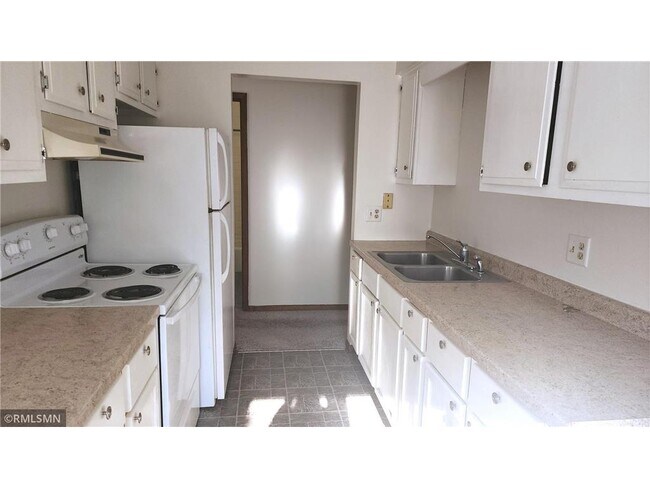 Foto del edificio - 218 N Jefferson St