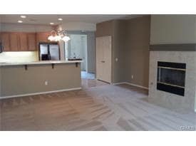 Building Photo - Nice 4 bedroom home close to freeway 215