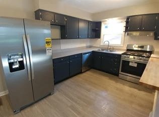 Building Photo - 1728 Gleneagles Dr