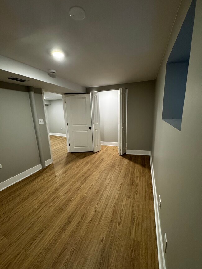Foto del edificio - 3716 N Racine Ave