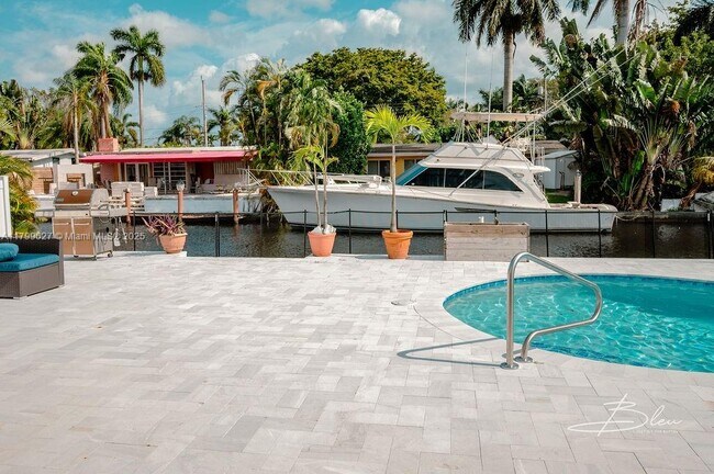Foto del edificio - 2506 Bimini Ln