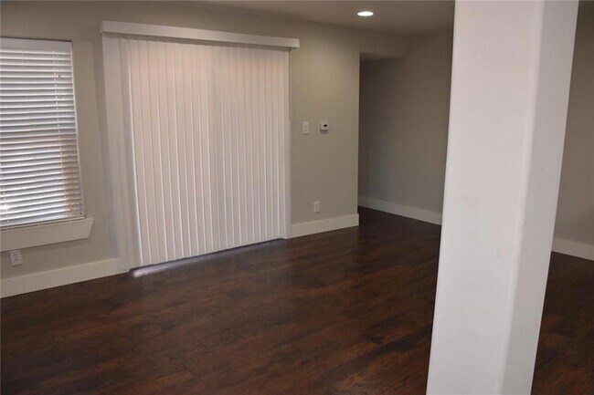 Building Photo - 4804 W Wind Trail