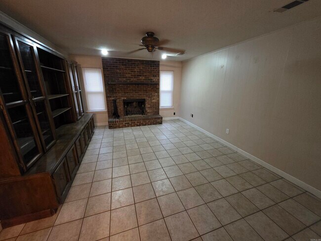 Foto del edificio - 8303 Pennwood Dr
