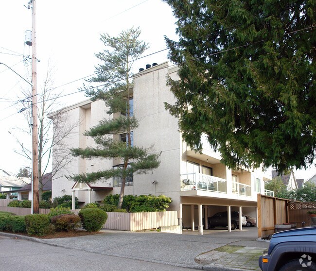 Building Photo - Ravenna Place Condominiums