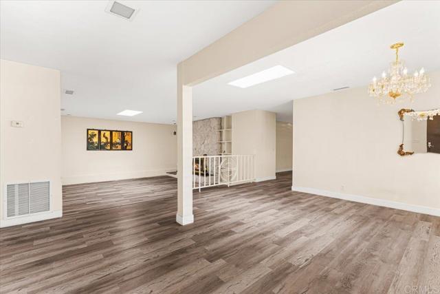 Foto del edificio - 25175 Hereford Dr