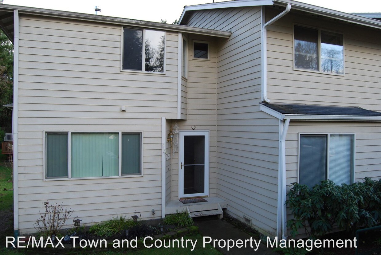 Primary Photo - 2 br, 1.5 bath House - 5728 Wisteria Lane NE