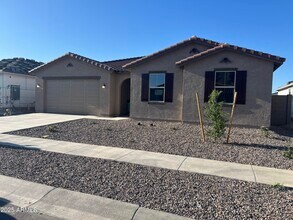 Building Photo - 3014 W Estes Way