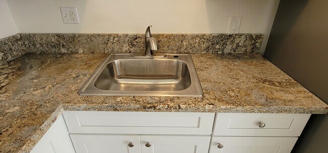 Building Photo - 3796 Alabama St