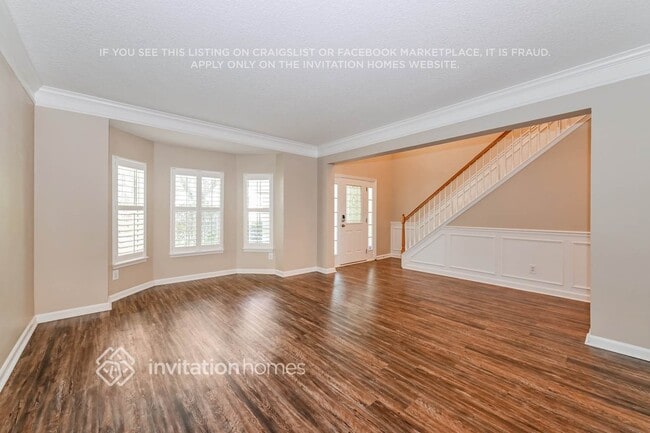 Building Photo - 8519 Glenbury Ct N