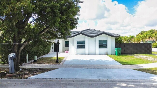 Building Photo - 15702 SW 137th Ct