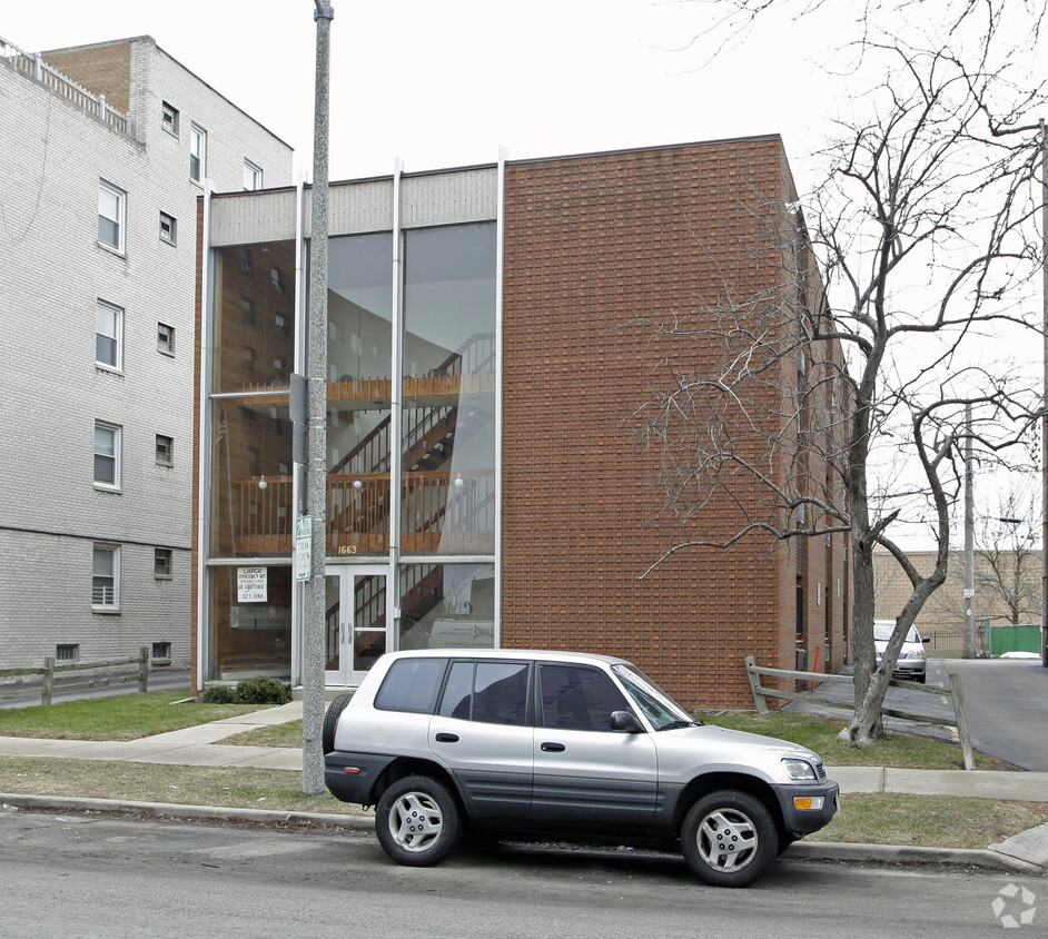 Building Photo - 1663 N Prospect Ave